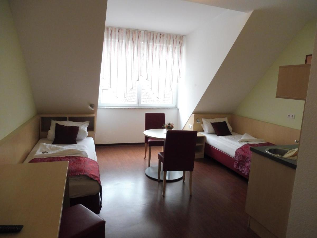 Hotel Gasthof Zum Engel - Gaestehaus Künzelsau Kültér fotó